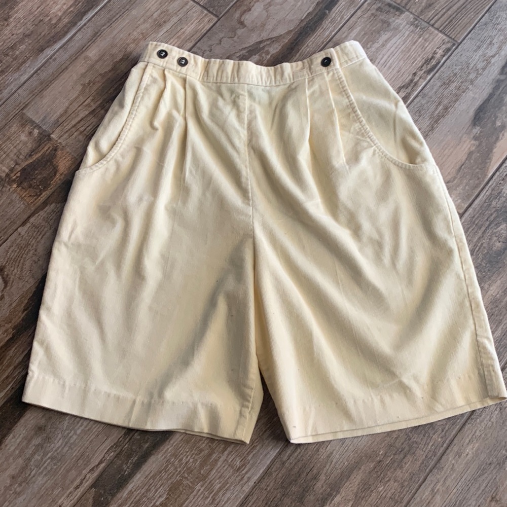 David Smith in good condition, yellow shorts with bronze buttons.